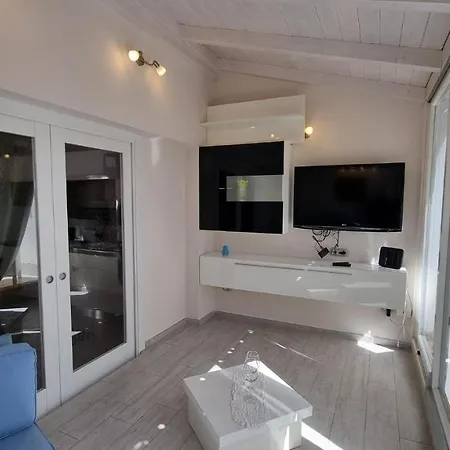 Amica Apartment *